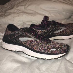 Brooks adrenaline size 8